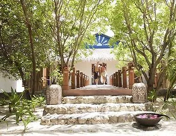 Taj Coral Reef Resort
